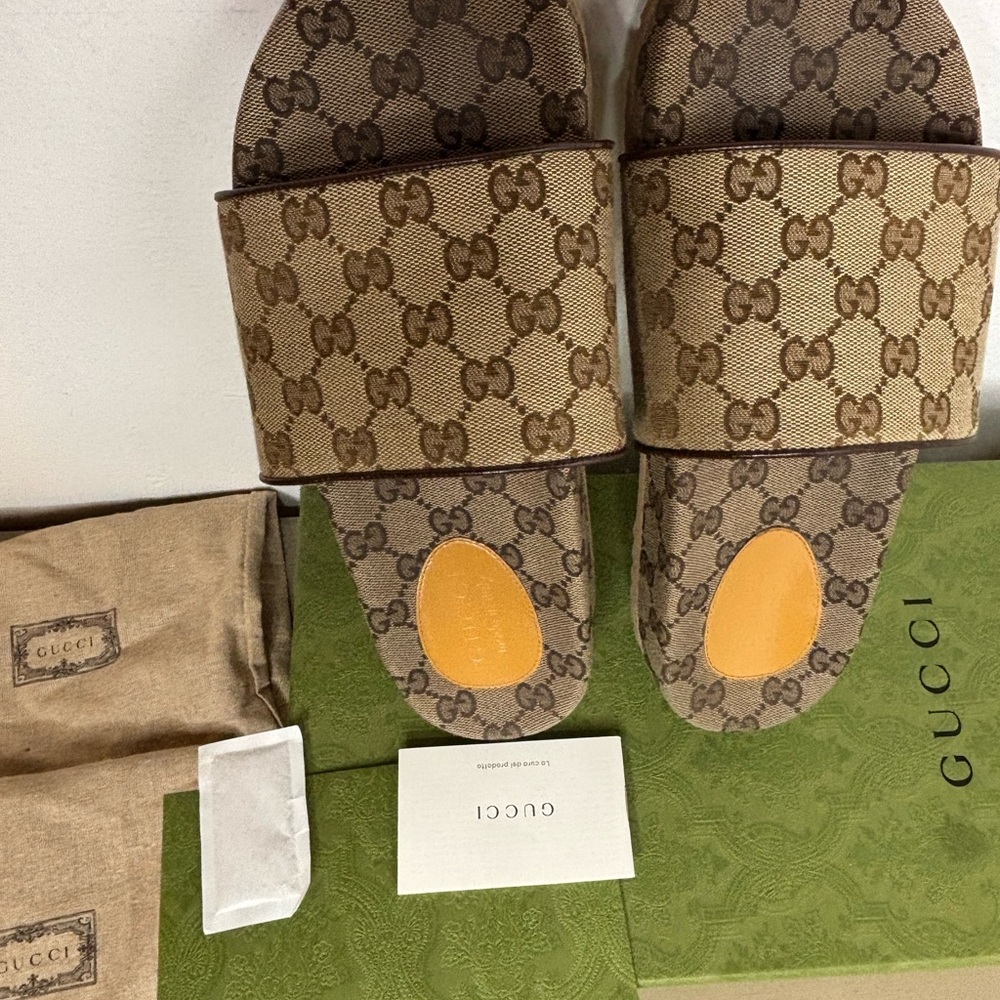 Gucci Beige and Brown Monogram Slides - Picture 11 of 12